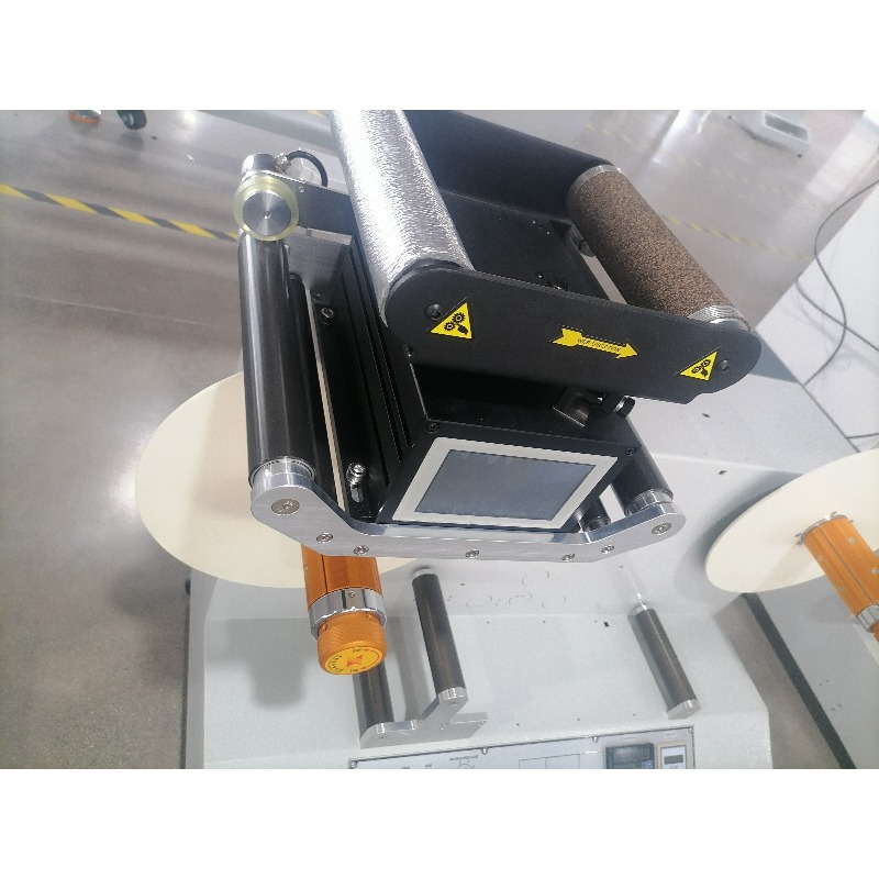 Yüksek Hassasiyetli Otomatik G - Sticker Label Roll incelemesi ve fiyatı